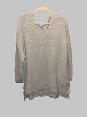 Old Navy Sweater